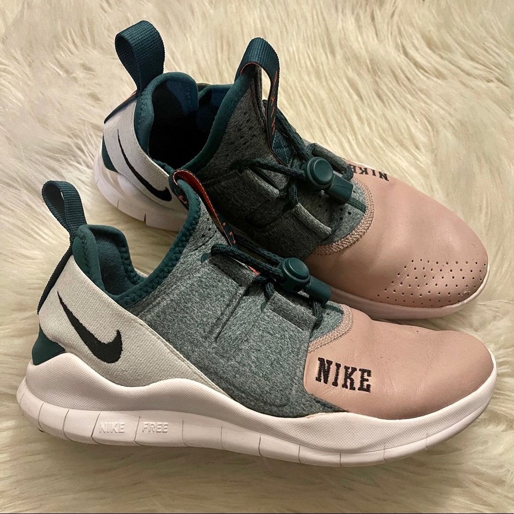 Nike Free Sneakers